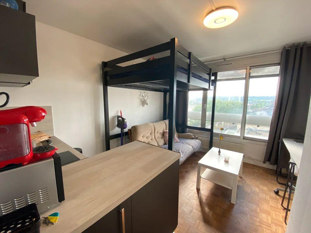 
                                                Location
                                                 Beau studio 19m² Théâtre des Arts rive droite