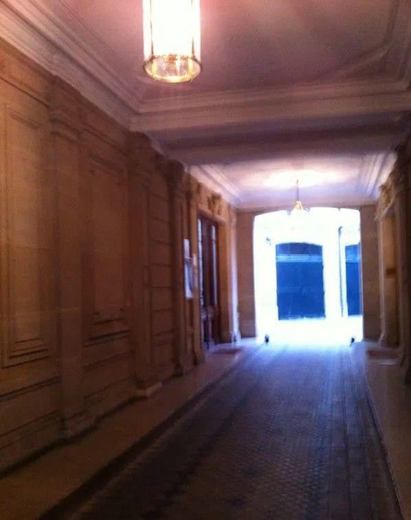 
                                                Location
                                                 Beau studio 19m² très lumineux et très calme