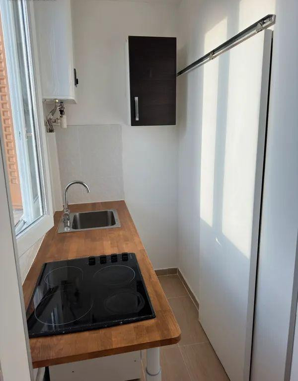 
                                                Location
                                                 Beau Studio 2 pièces 24m2 à Vitry proche Paris