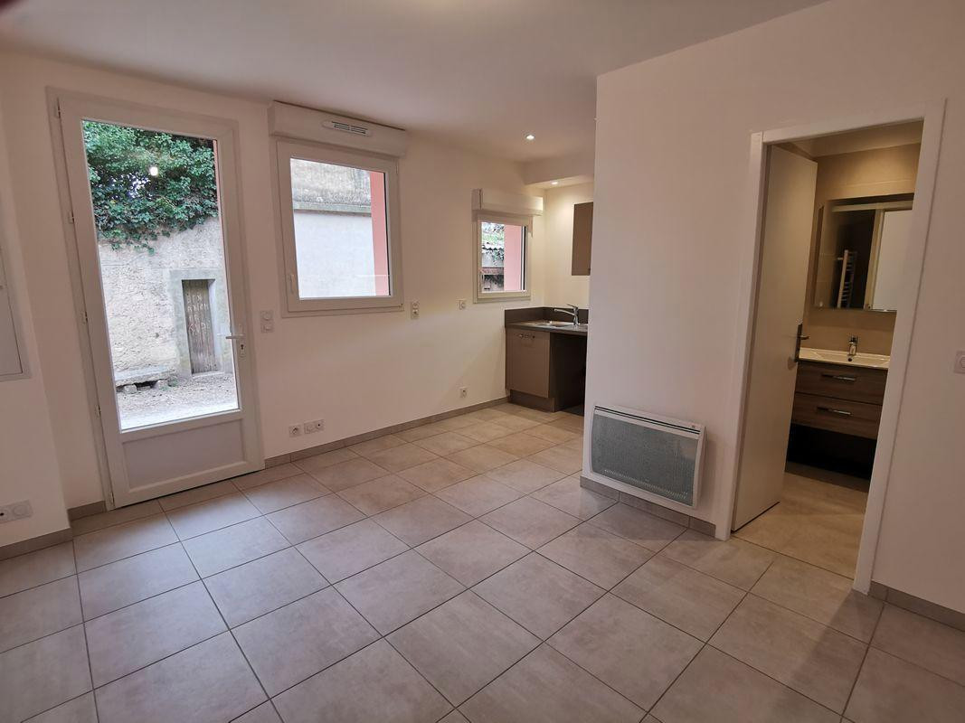 
                                                Location
                                                 Beau studio 20 m² montpellier s.o