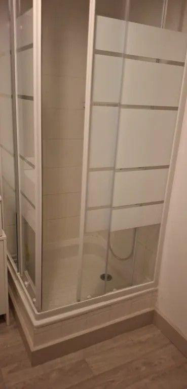 
                                                Location
                                                 Beau studio 20m² avec terrasse refait à neuf