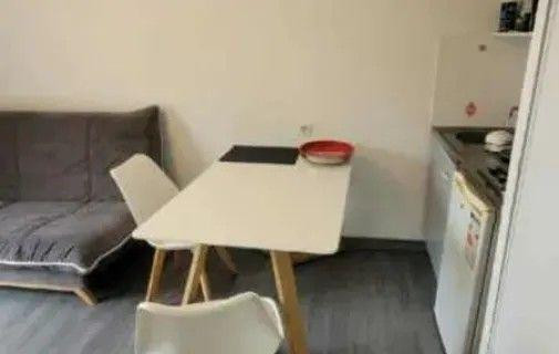 
                                                Location
                                                 Beau studio 20m² proche ISEN et UBO