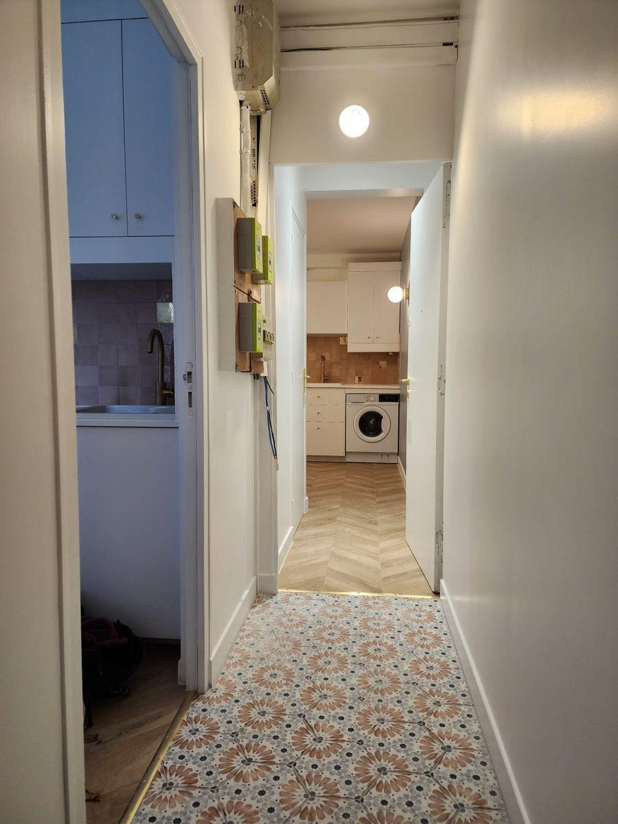 
                                                Location
                                                 Beau studio 21 m2 refait à neuf à Aubervilliers