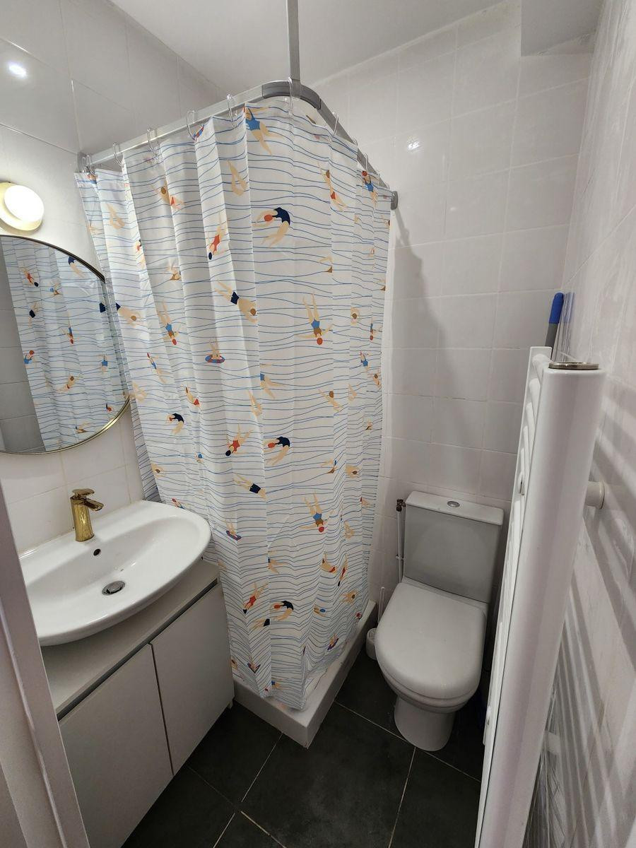 
                                                Location
                                                 Beau studio 21 m2 refait à neuf à Aubervilliers