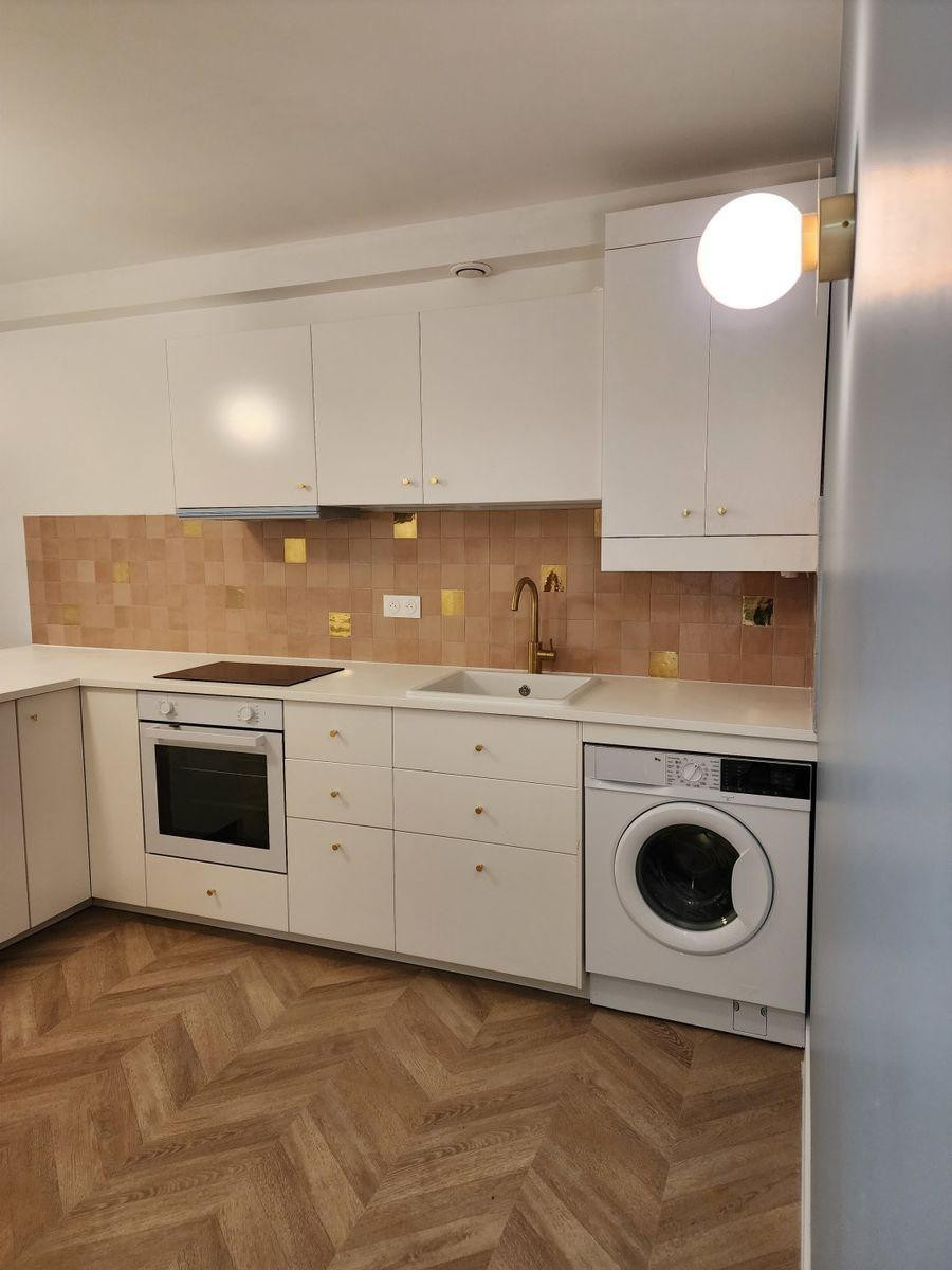 
                                                Location
                                                 Beau studio 21 m2 refait à neuf à Aubervilliers