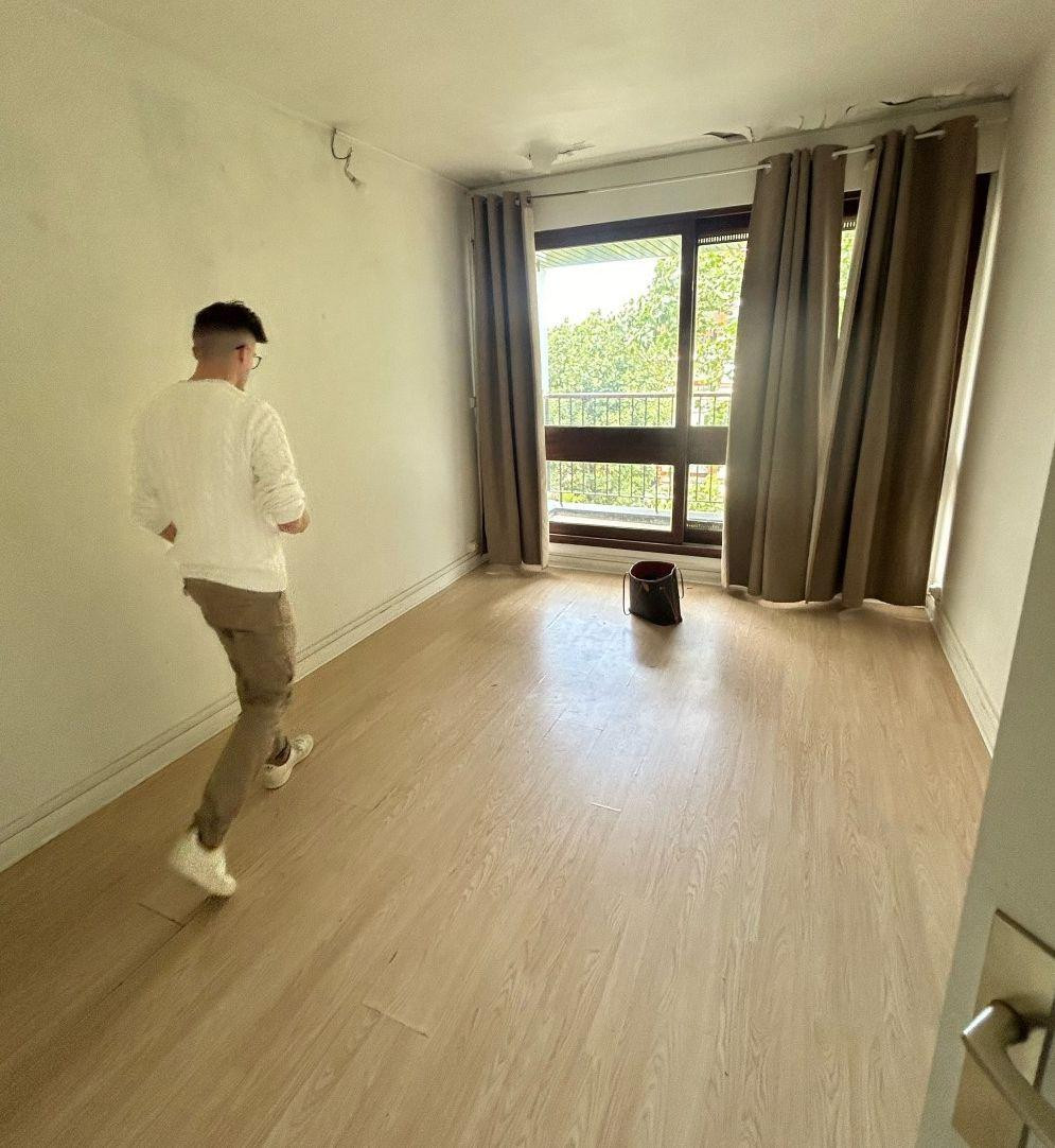 
                                                Location
                                                 Beau studio 21m² avec balcon, tennis et piscine