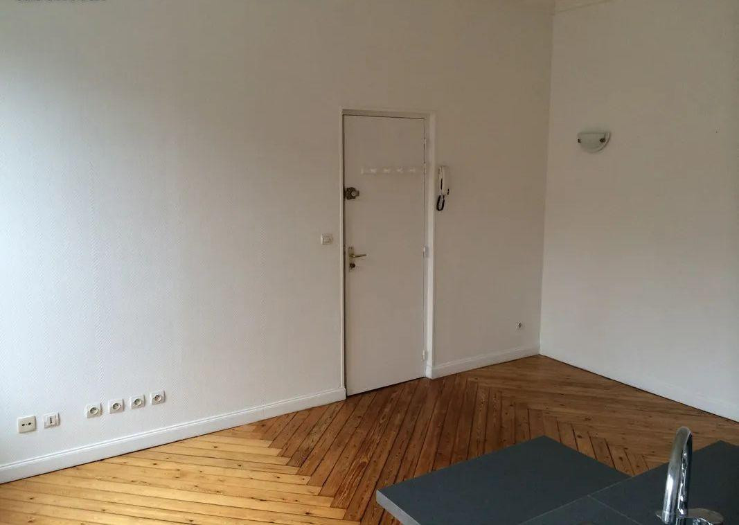 
                                                Location
                                                 Beau studio 21m² lumineux place du Vieux Marché