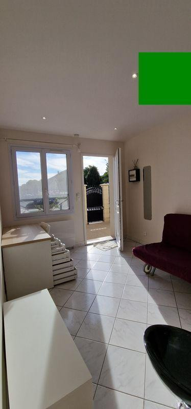 
                                                Location
                                                 Beau studio 21m2 meublé Limite Paris 13ème