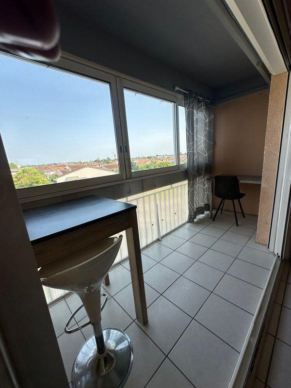 
                                                Colocation
                                                 Beau studio 22m² avec balcon