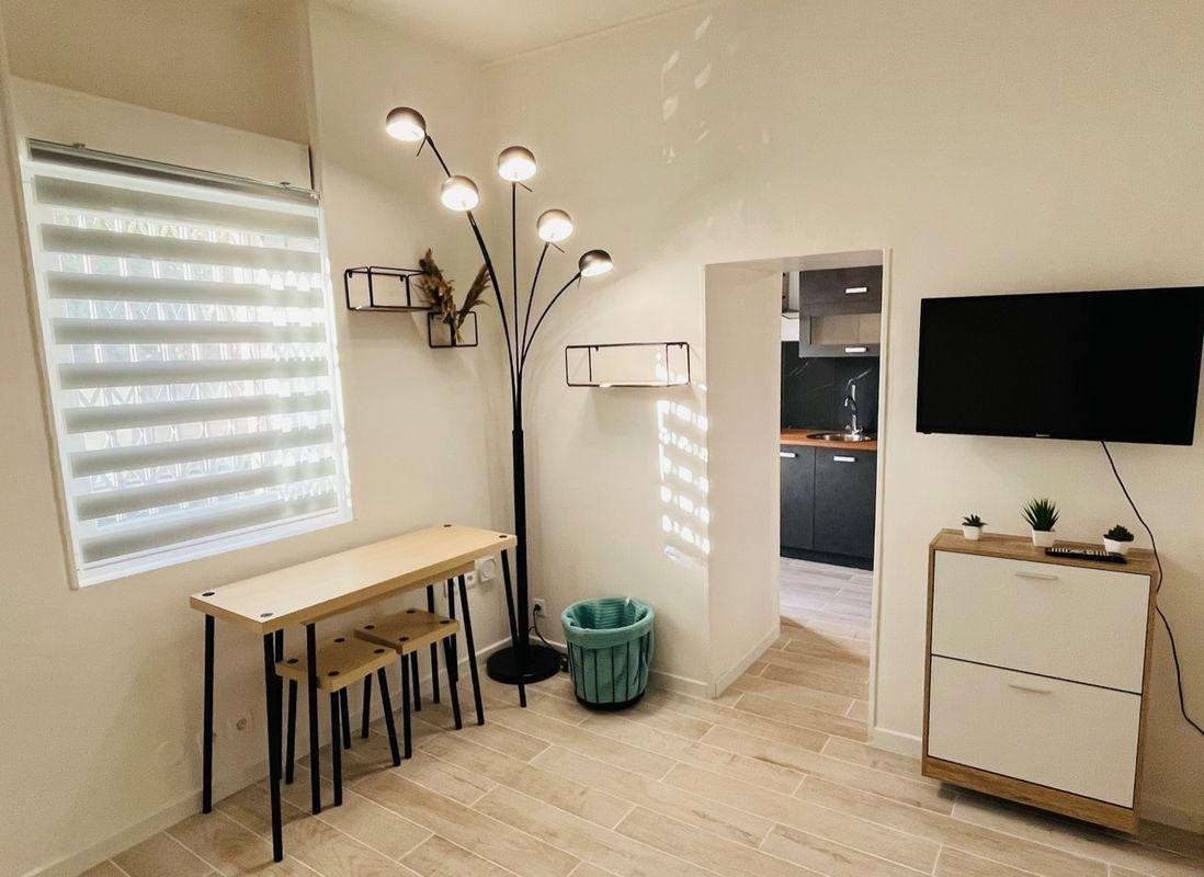 
                                                Location
                                                 Beau studio 22m² idéal étudiant