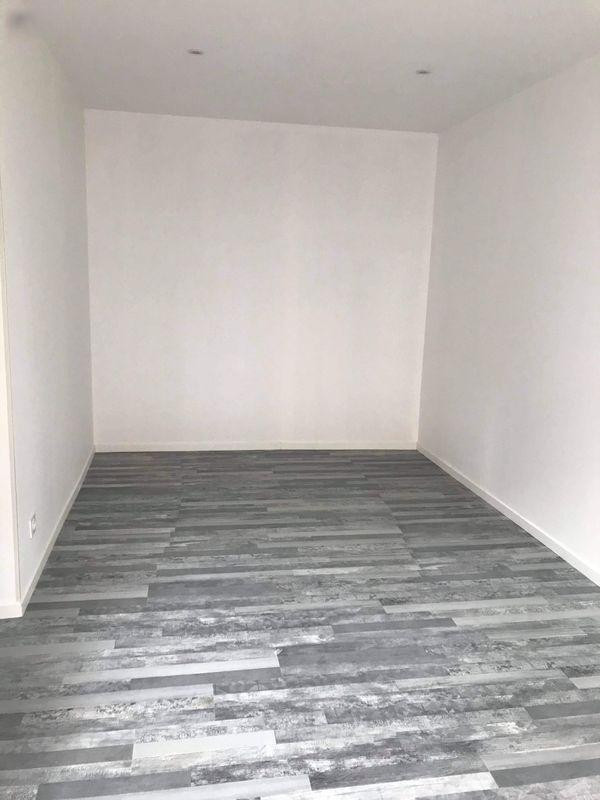 
                                                Location
                                                 Beau studio 22m² refait à neuf