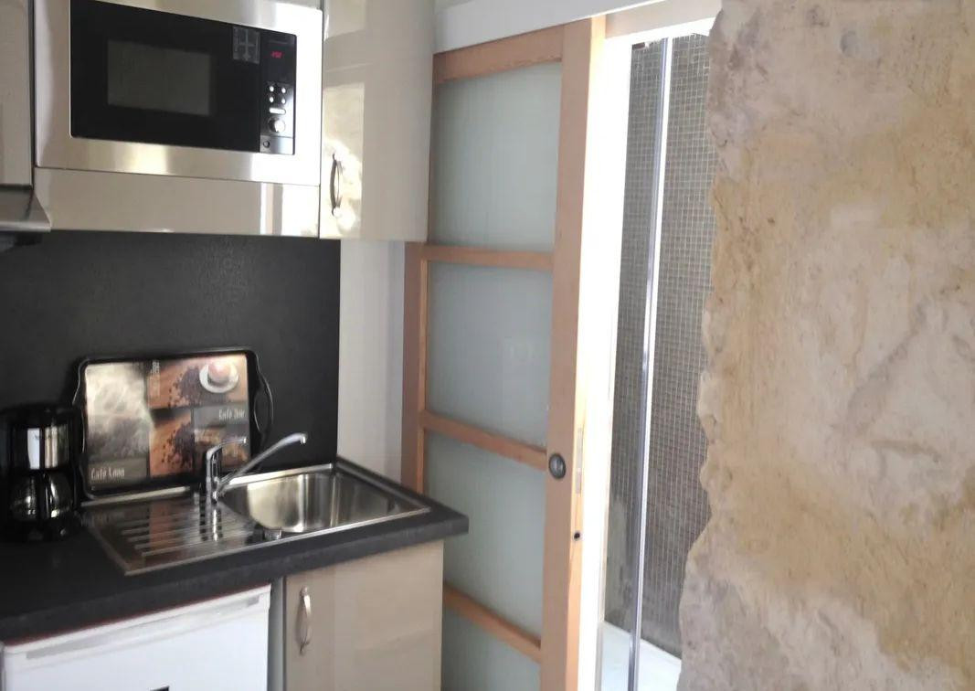 
                                                Location
                                                 Beau Studio 22m2 dans le carré d'or Nice Centre