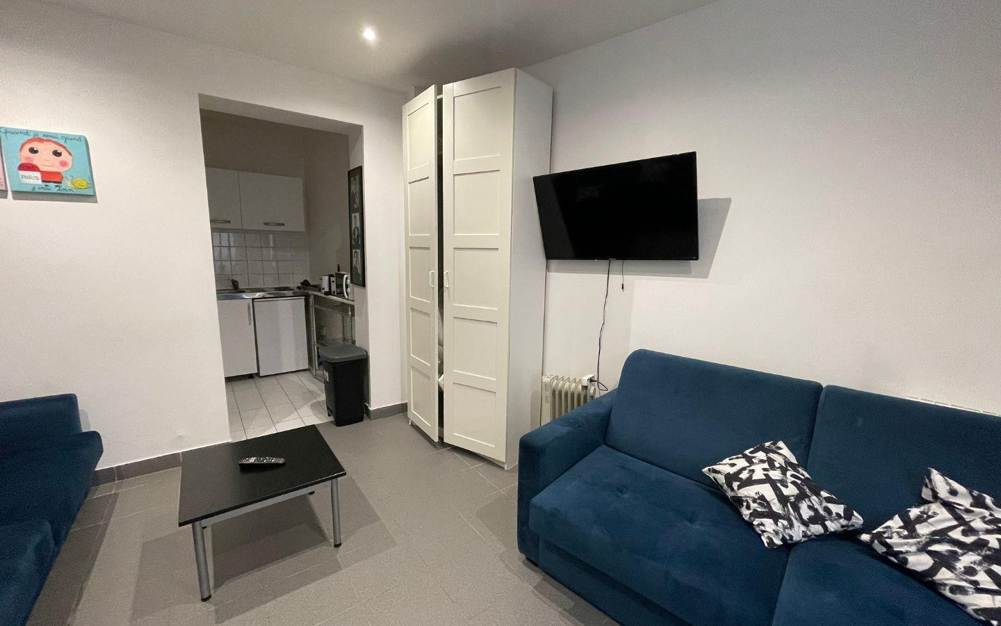 
                                                Location
                                                 Beau studio 23m² entièrement équipé