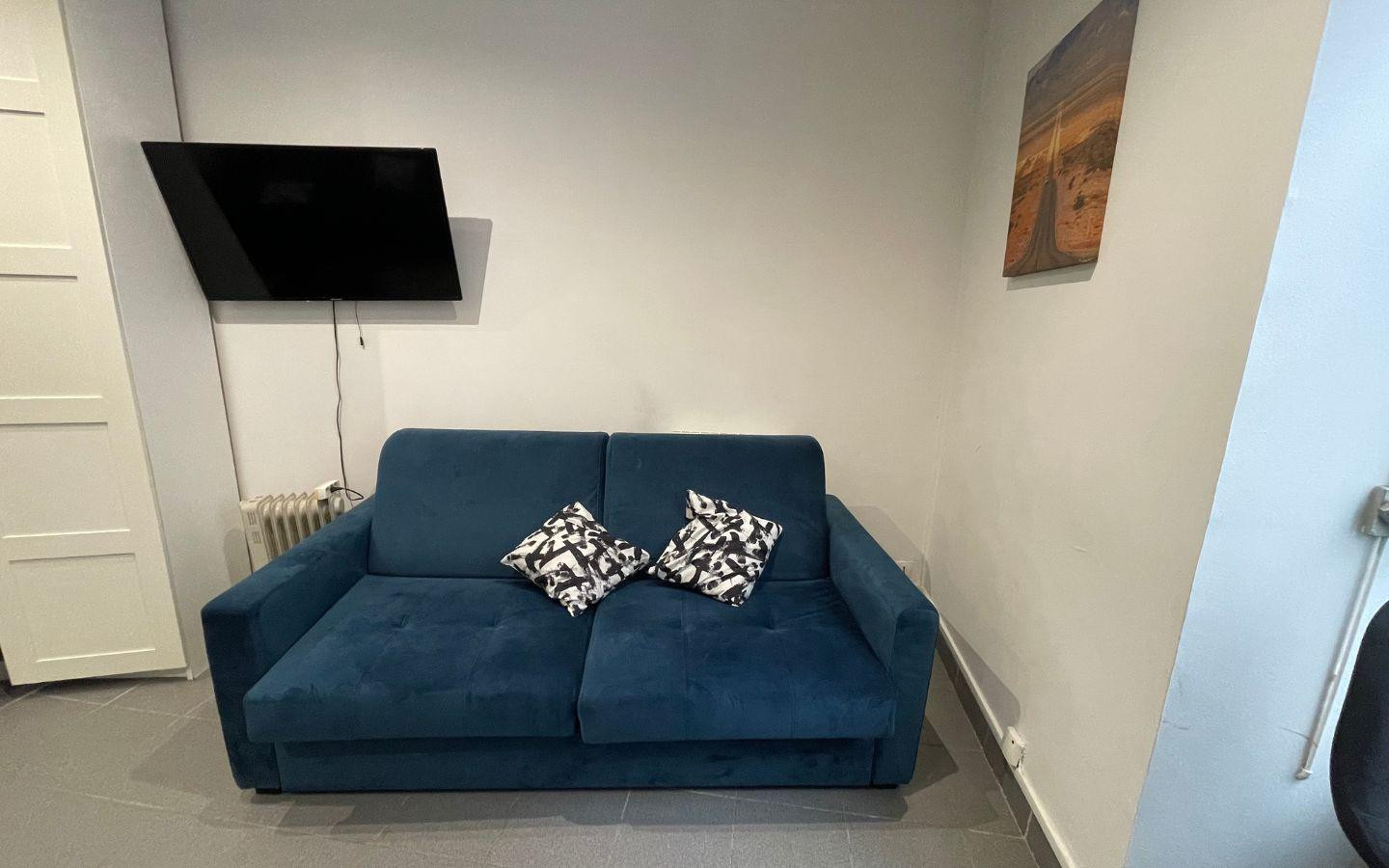 
                                                Location
                                                 Beau studio 23m² entièrement équipé