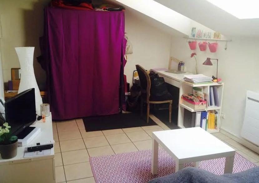 
                                                Location
                                                 Beau studio 23m² très lumineux