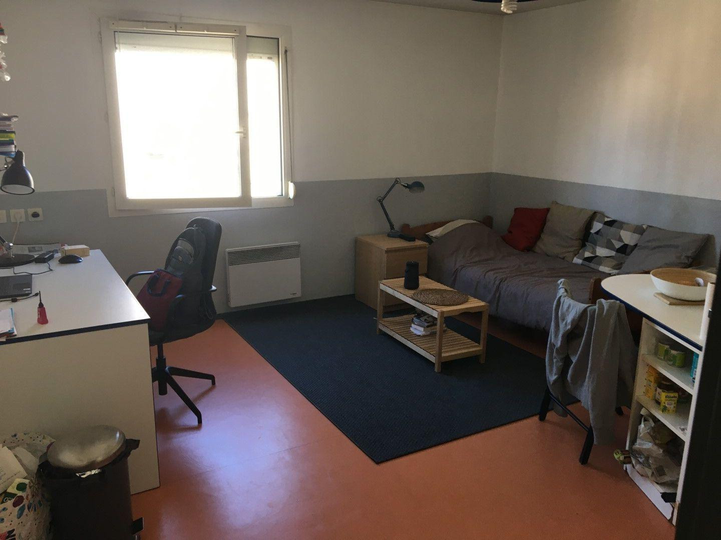 
                                                Location
                                                 Beau studio 24 m² très lumineux campus de la Doua