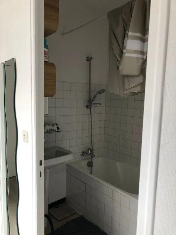 
                                                Location
                                                 Beau studio 24m² à 50m de la Place Royale