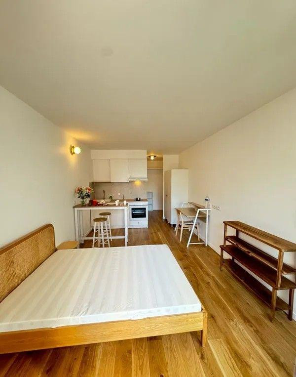 
                                                Location
                                                 Beau studio 24m² avec balcon