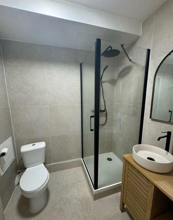 
                                                Location
                                                 Beau studio 24m² avec balcon