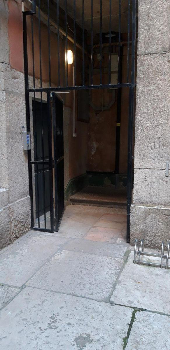 
                                                Location
                                                 Beau studio 24m2 tout équipé Saint Vincent à Lyon