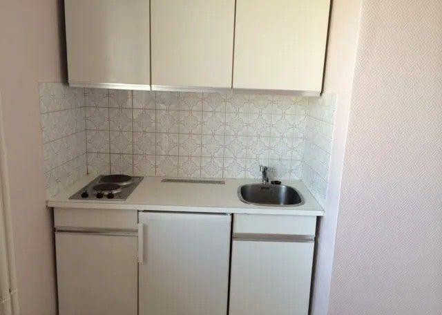 
                                                Location
                                                 Beau studio 25m² avec balcon