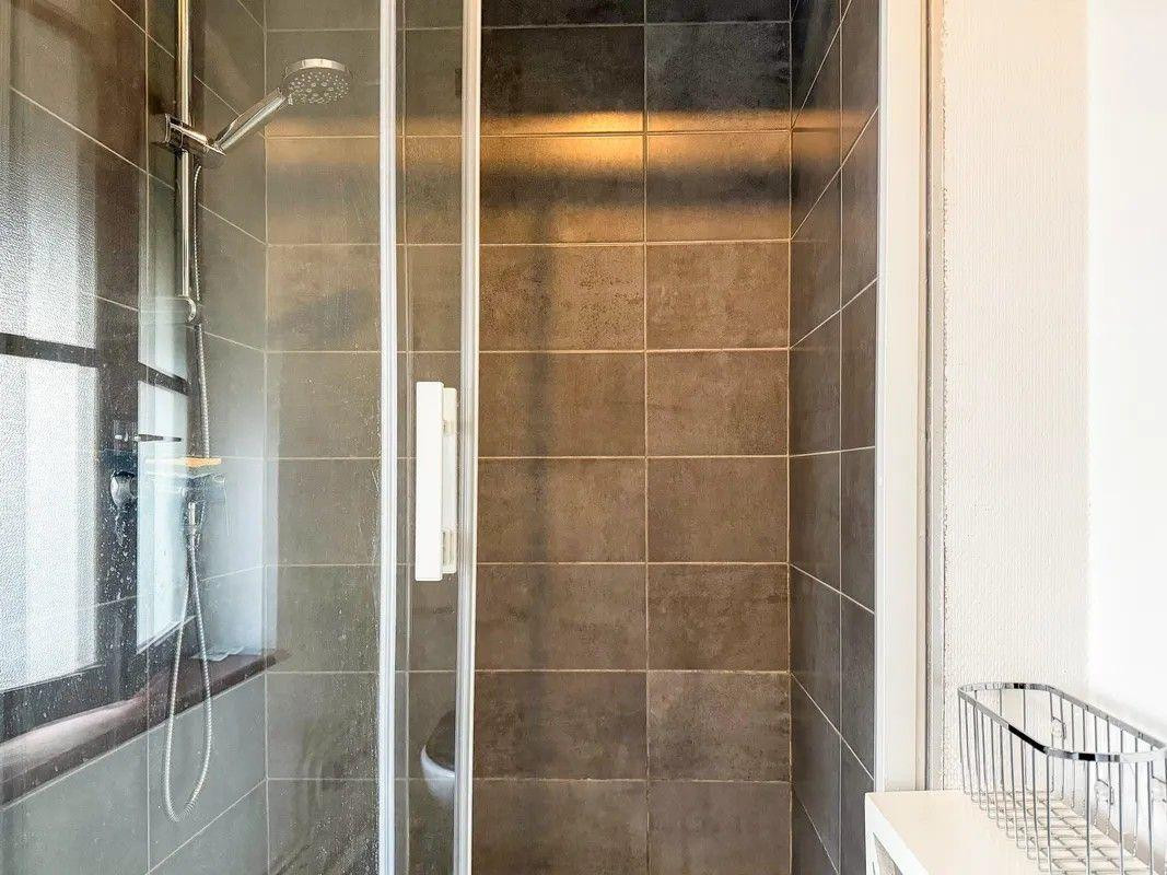 
                                                Location
                                                 Beau studio 25m² dans une rue paisible