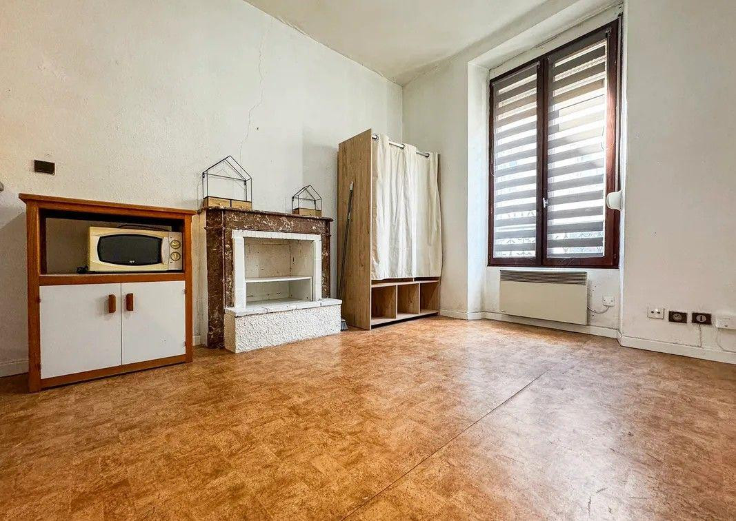 
                                                Location
                                                 Beau studio 25m² dans une rue paisible
