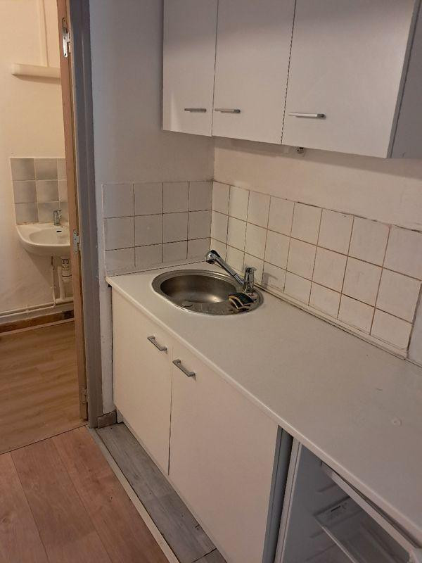 
                                                Location
                                                 Beau studio 26m²