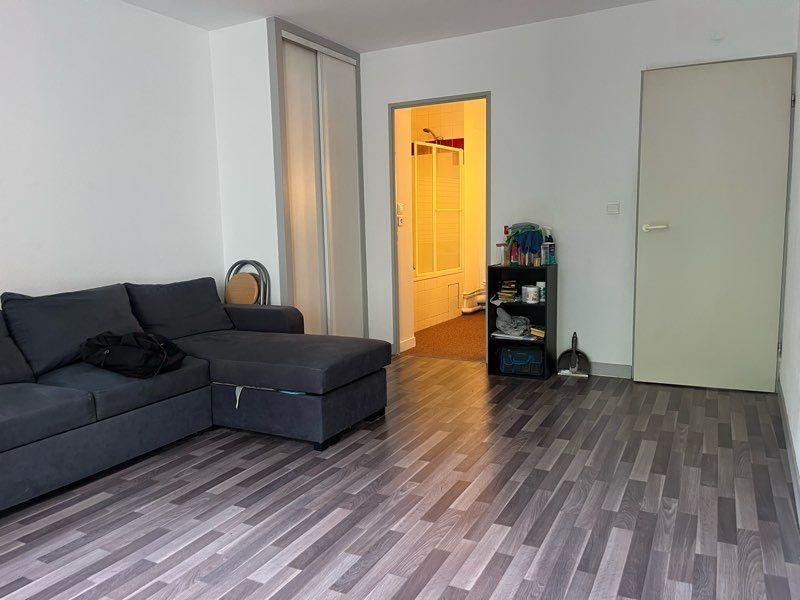
                                                Location
                                                 Beau studio 26m²