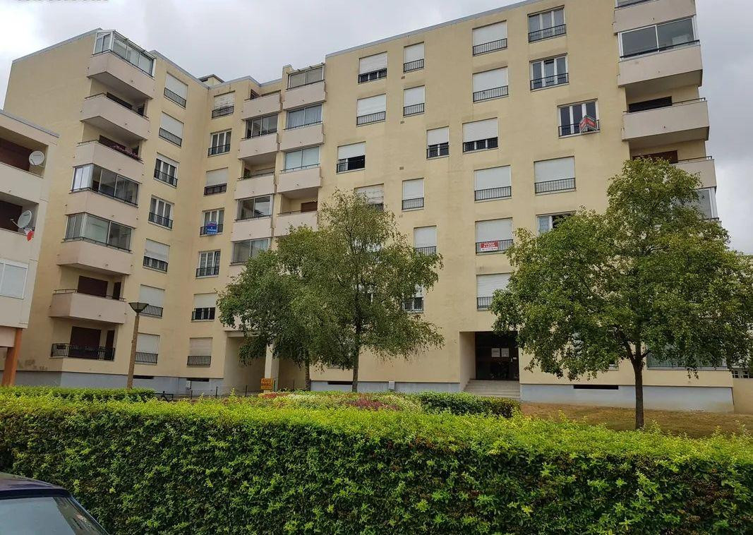 
                                                Location
                                                 Beau studio 26m² à Reims