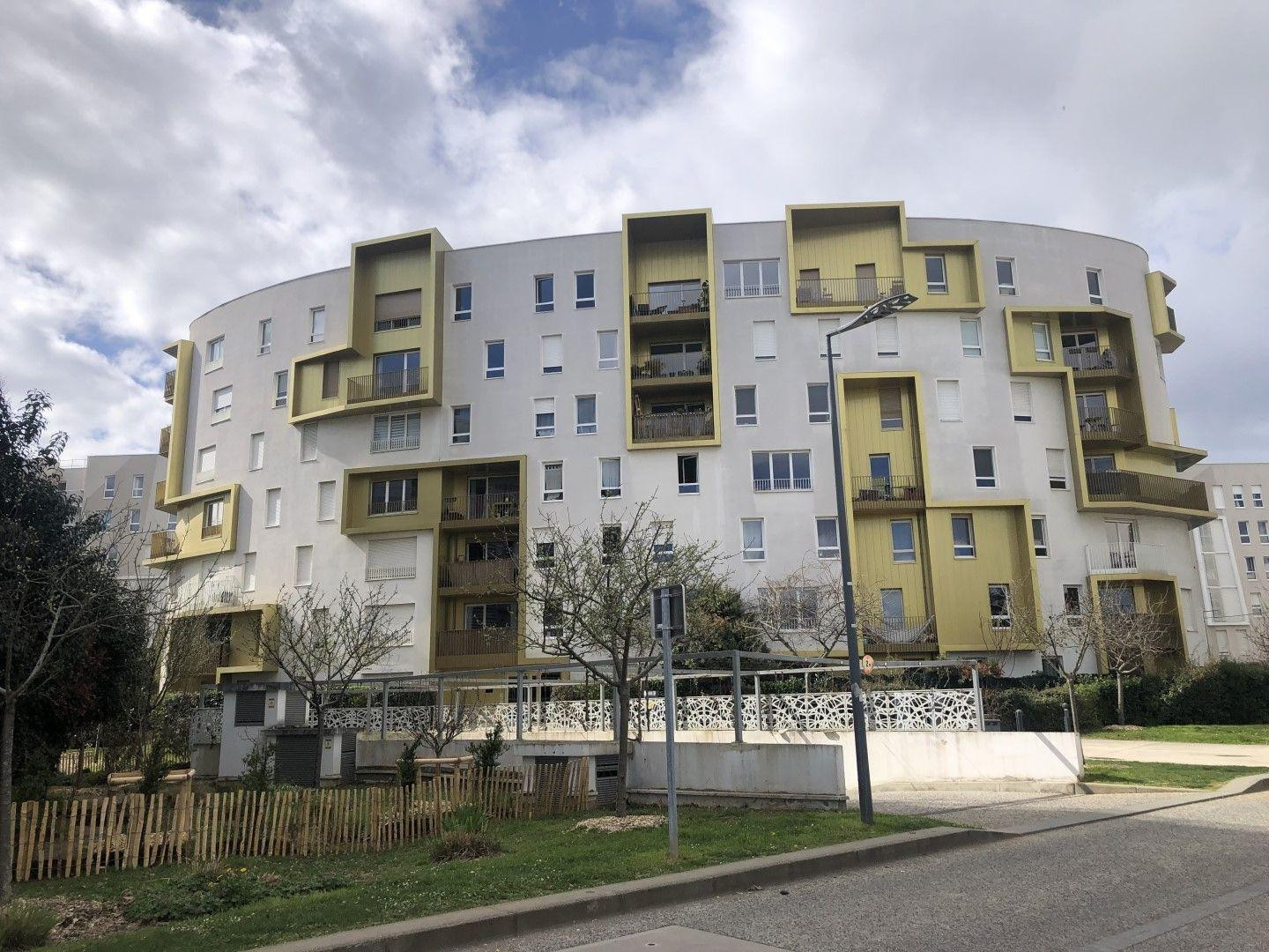 
                                                Location
                                                 Beau studio 27m² BBC Fort d'Issy les Moulineaux