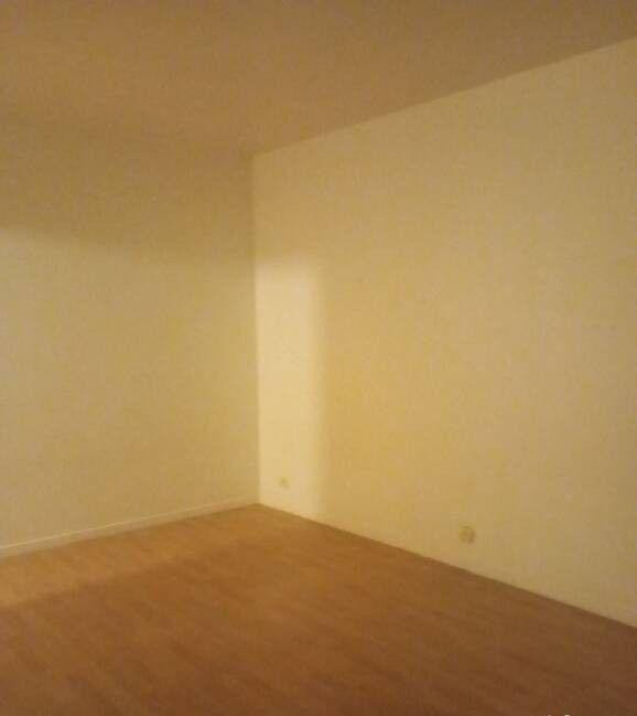 
                                                Location
                                                 Beau studio 27m² clair calme et entièrement rénové