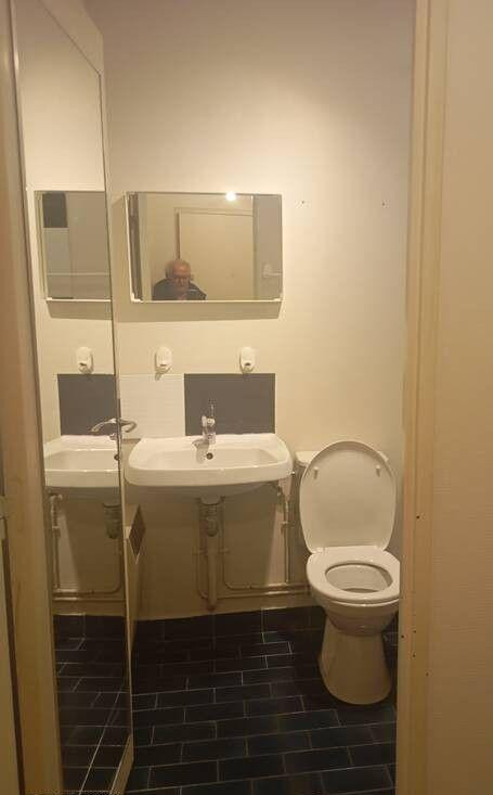 
                                                Location
                                                 Beau studio 27m² clair calme et entièrement rénové