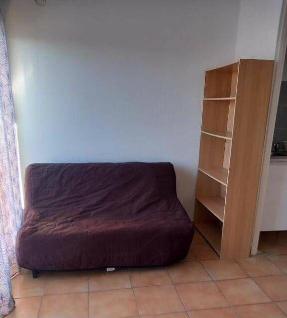 
                                                Location
                                                 Beau studio 28 m² Marseille 5E à la Timone