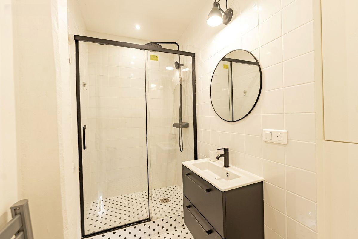 
                                                Location
                                                 Beau studio 28m² Panthéon Mouffetard