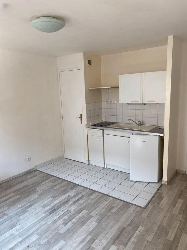 
                                                Location
                                                 Beau studio 28m²  quartier Saint Michel