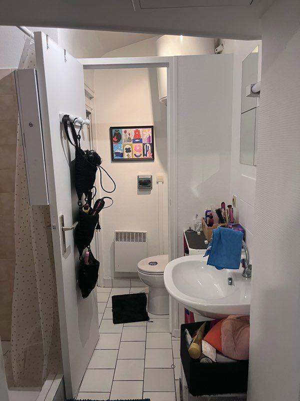 
                                                Location
                                                 Beau studio 29m² arrêt Motte Rouge