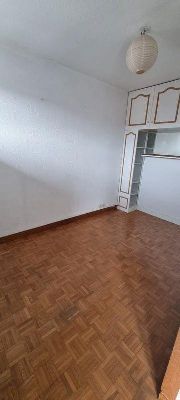 
                                                Location
                                                 Beau studio/2P 32 m² au cœur des facs, très calme,