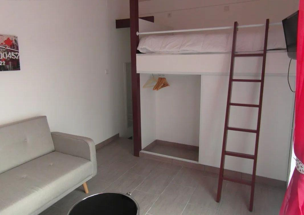 
                                                Location
                                                 Beau studio/2P meublé 23m² bien agencé avec jardin