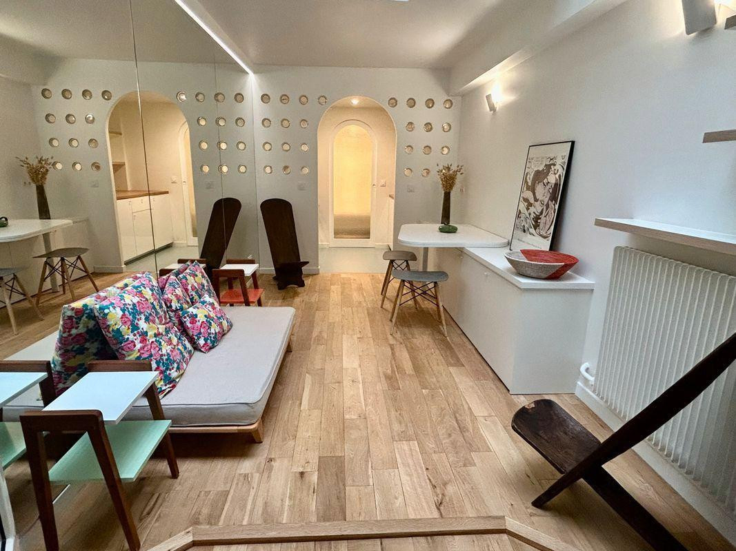 
                                                Location
                                                 Beau Studio / 2P meublé 35m² + jardin  Neuilly