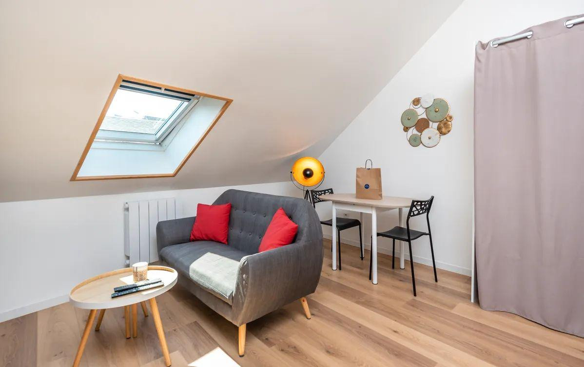 
                                                Location
                                                 Beau studio/2P meublé rénové 23m2 à Amiens