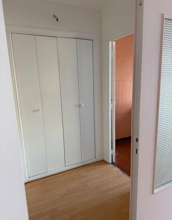 
                                                Location
                                                 Beau studio 30 m² au calme