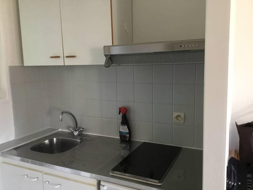 
                                                Location
                                                 Beau studio 30 m² Lille