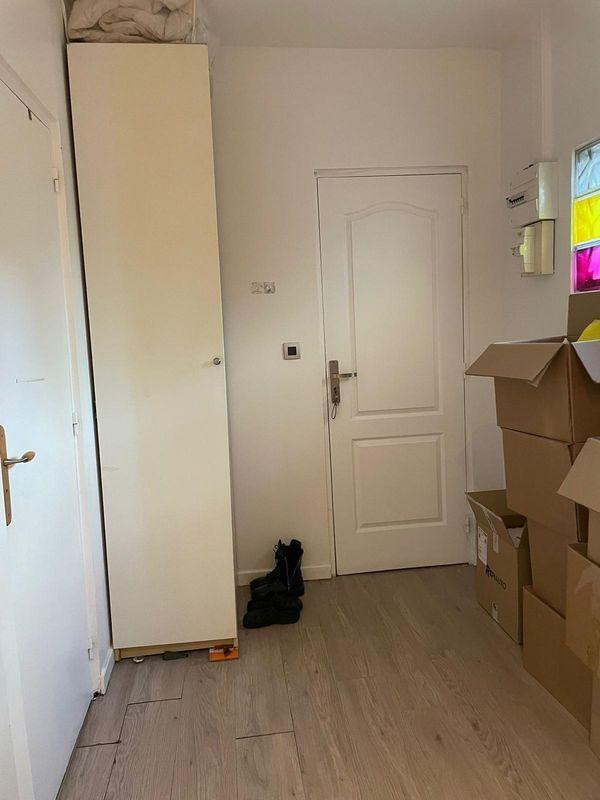 
                                                Location
                                                 Beau studio 31 m² dans résidence calme