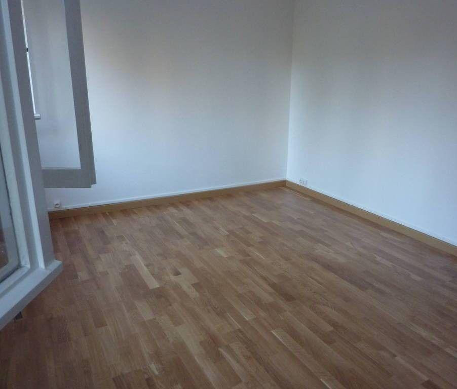 
                                                Colocation
                                                 Beau studio 31m² Châtillon