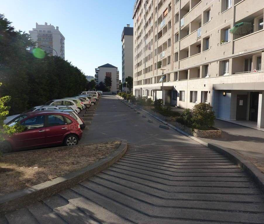 
                                                Colocation
                                                 Beau studio 31m² Châtillon