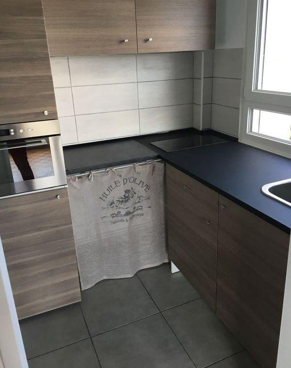 
                                                Location
                                                 Beau studio 31m² Sablon, Gare rénové