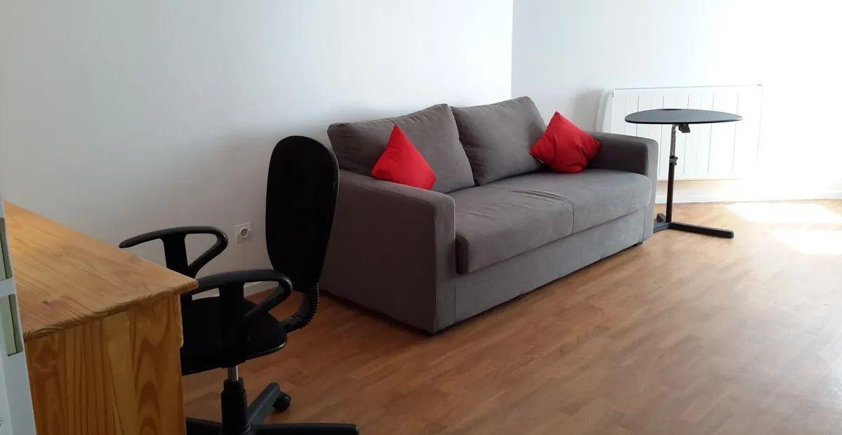 
                                                Location
                                                 Beau studio 33m² meublé avec terrasse