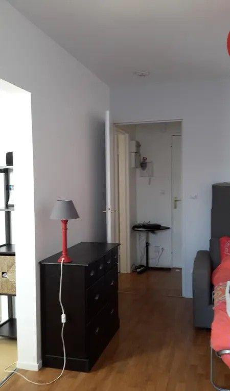 
                                                Location
                                                 Beau studio 33m² meublé avec terrasse