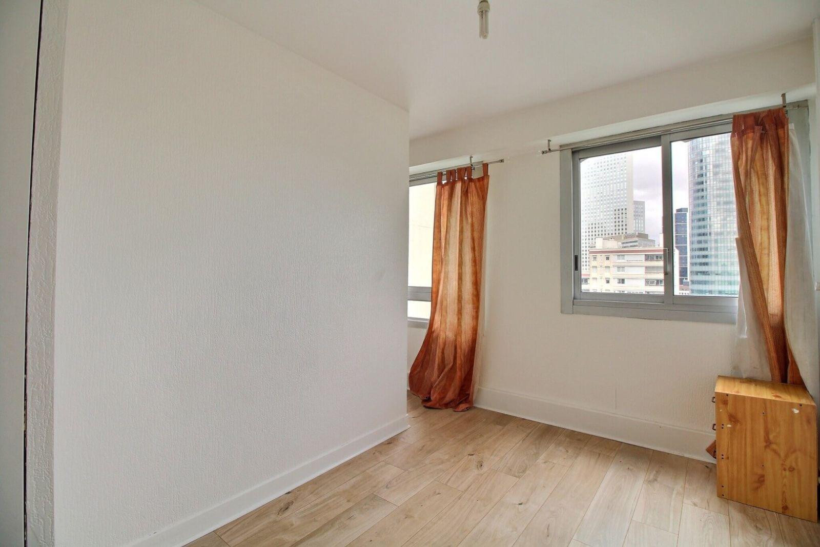 
                                                Location
                                                 Beau studio 35m² proche de la Défense